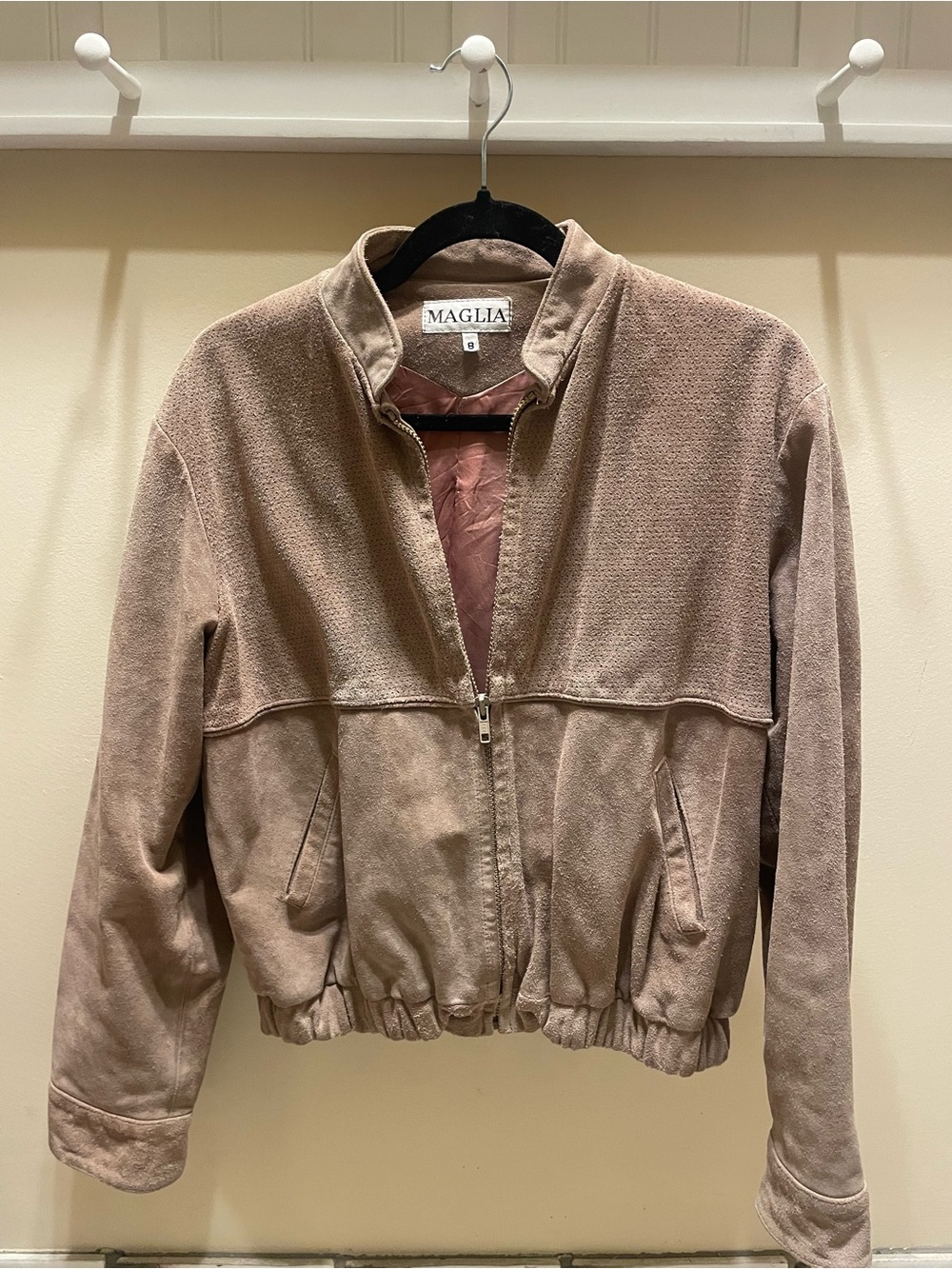 Maglia Women's Suede Bomber Jacket in Taupe/beige